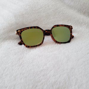 Leopard Print Sunglasses